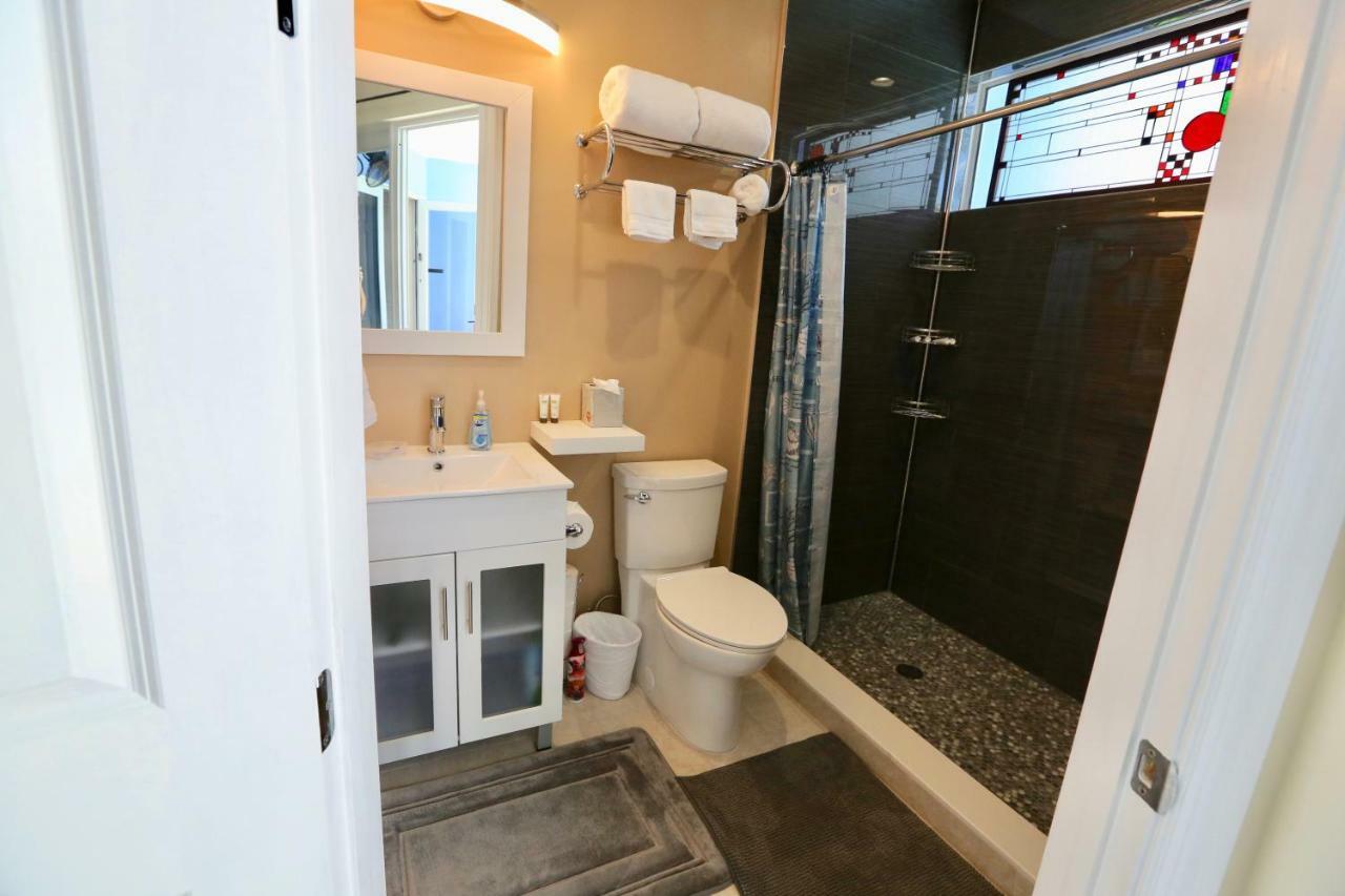 Fantasy Island Inn, Caters To Men Wilton Manors Esterno foto