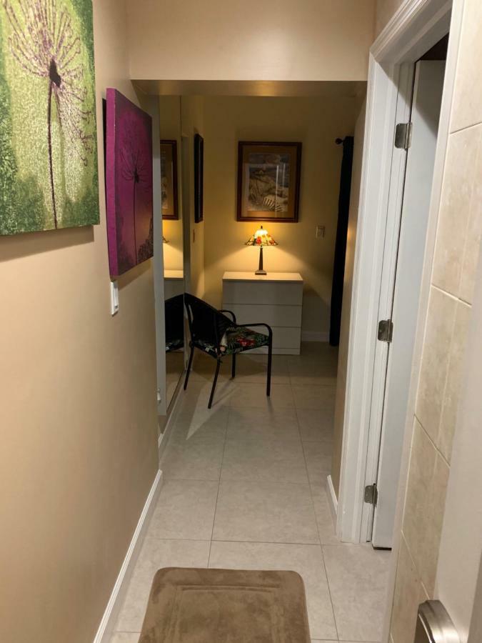 Fantasy Island Inn, Caters To Men Wilton Manors Esterno foto
