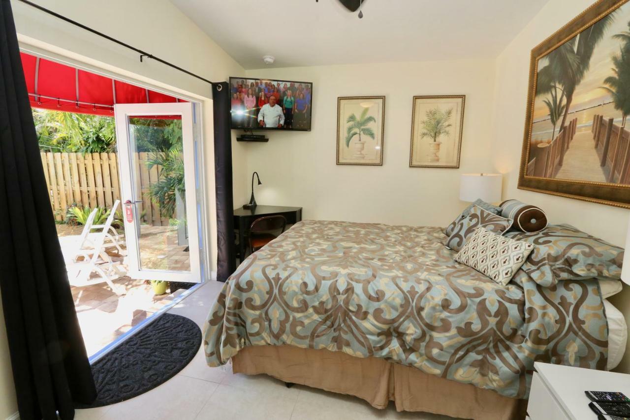 Fantasy Island Inn, Caters To Men Wilton Manors Esterno foto