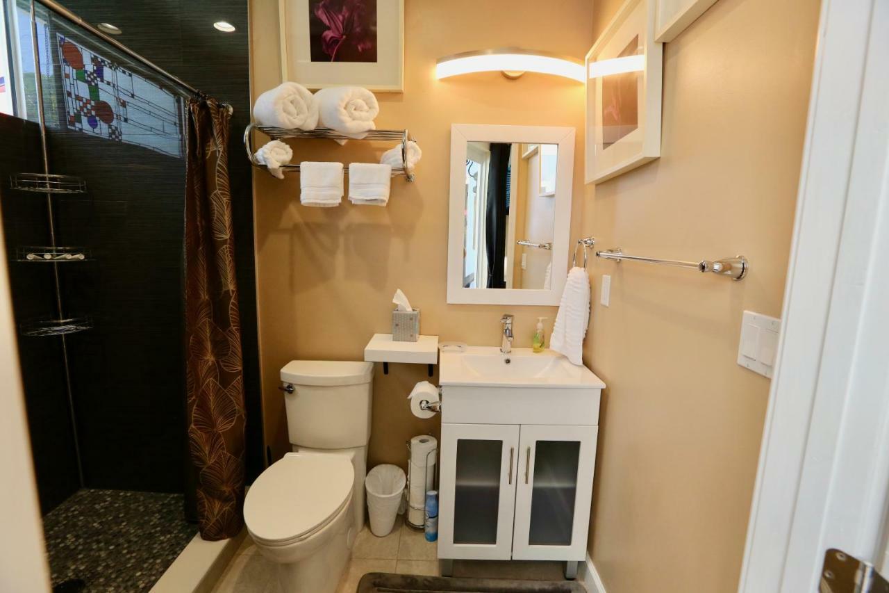 Fantasy Island Inn, Caters To Men Wilton Manors Esterno foto