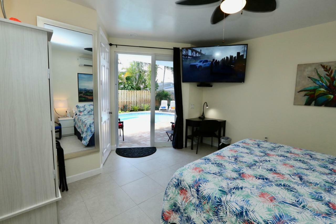 Fantasy Island Inn, Caters To Men Wilton Manors Esterno foto